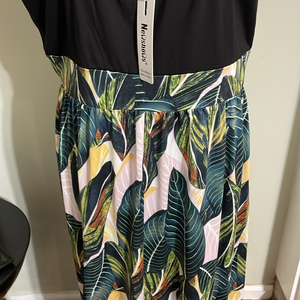 NEWSHOWS MAXI DRESS - Picture 4 of 5